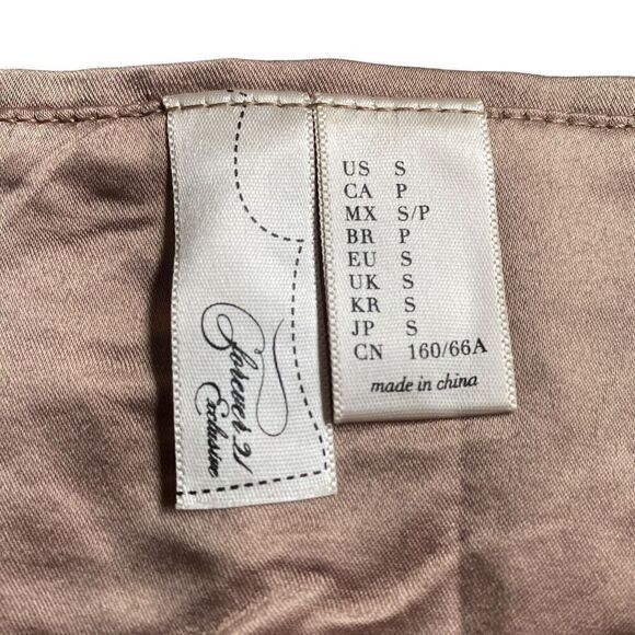 NWT Forever 21 Sequin Mini Skirt MSRP $22 Women's Small - Picture 2 of 5